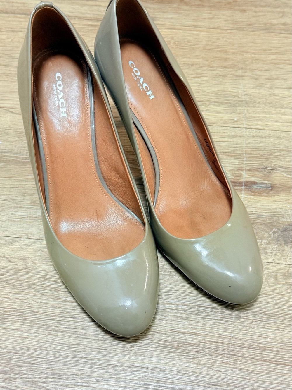 COACH Taupe Patent Leather Round-Toe Pumps